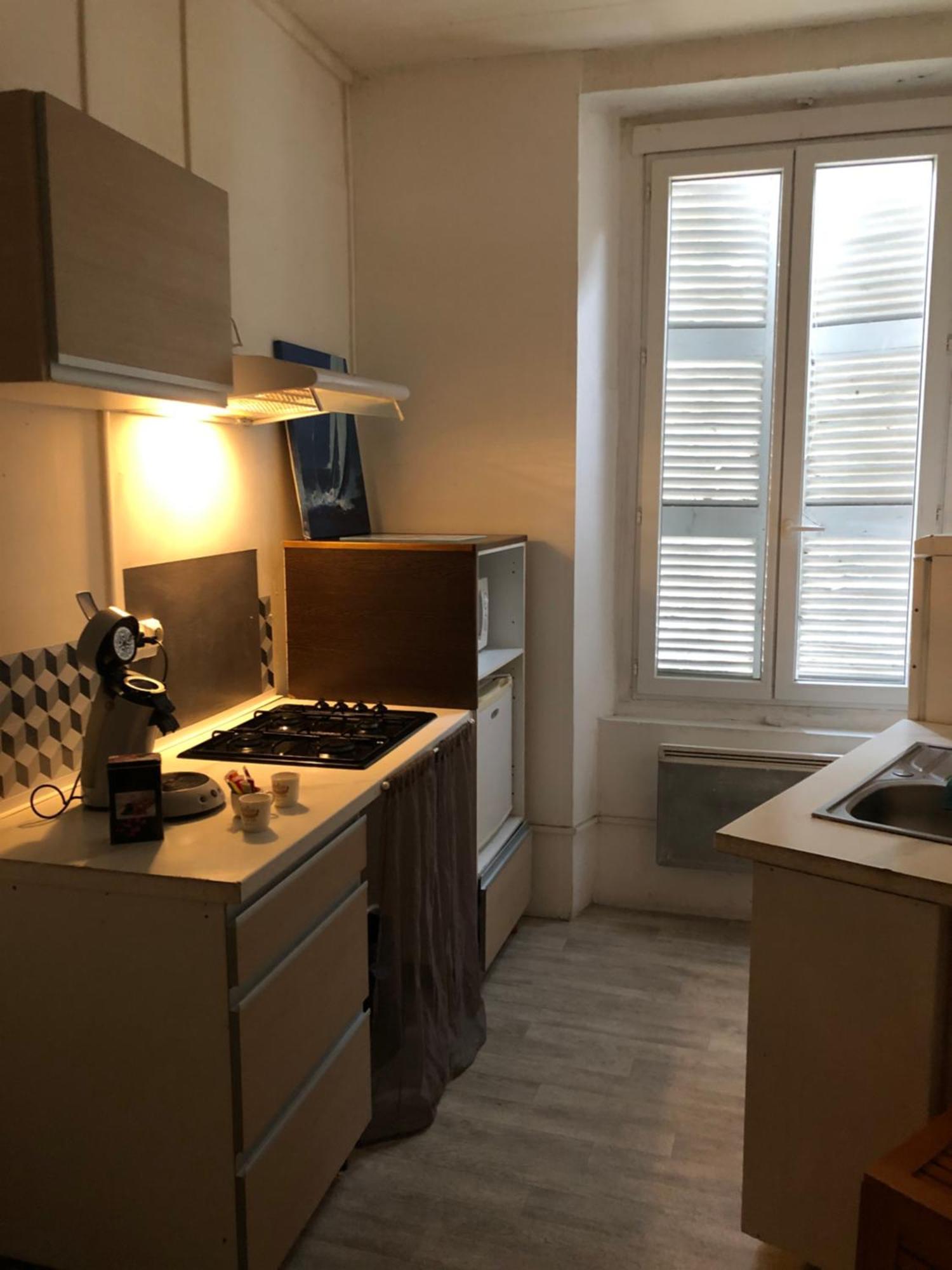 Le Victor Hugo 1G Et Sa Pizza Offerte Apartment Aurillac Exterior photo